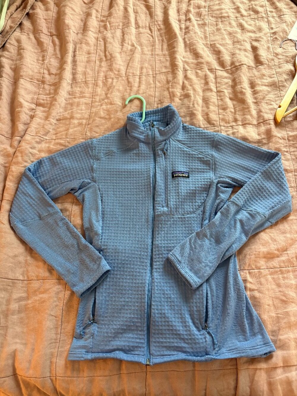 Patagonia Women's XS lightweight fleece long sleeve jacket